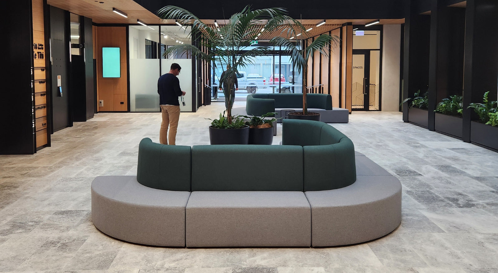 RECEPTION & SOFT SEATING