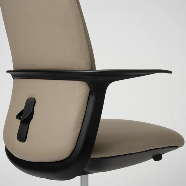 Arcade Task and Meeting Chair