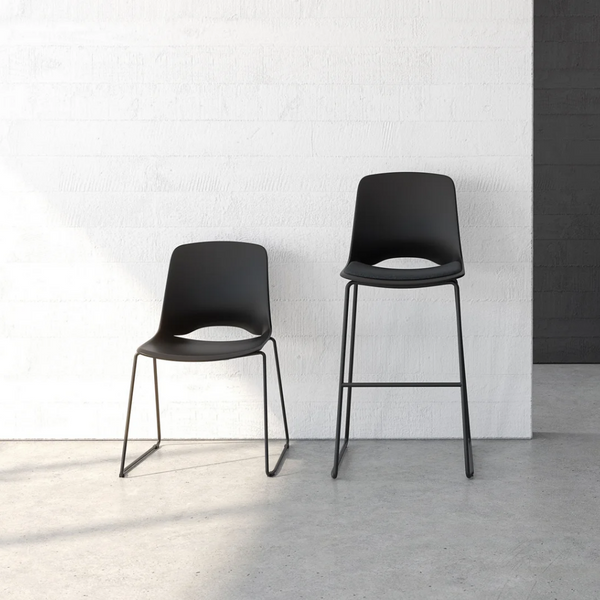 KNIGHT ARTON SLED VISITOR CHAIR