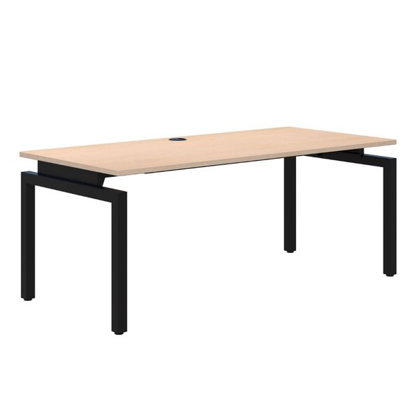 Balance Straight Desk