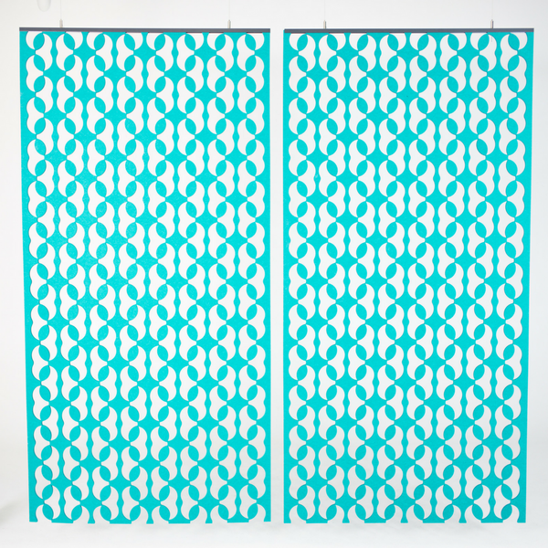 Cascade Expanding Ceiling Hung Screen