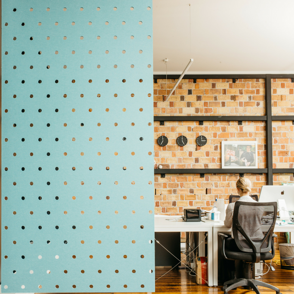 Cascade Static Ceiling Hung Screen